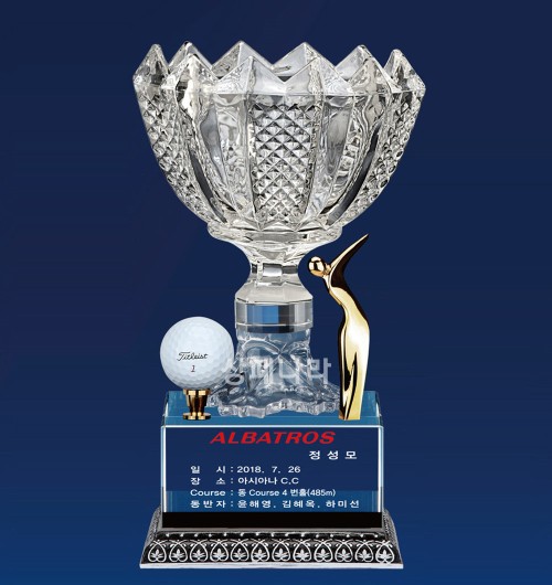 크리스탈트로피G496