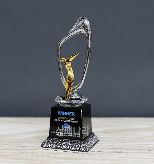 조각가트로피G467