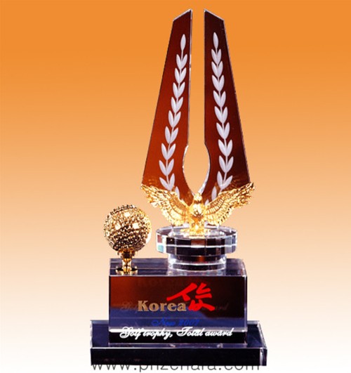 크리스탈트로피G83