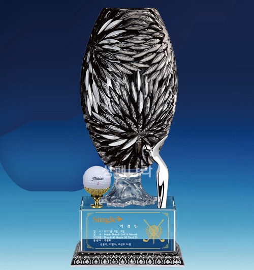 크리스탈트로피G413