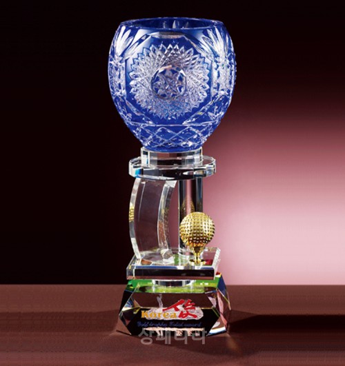 크리스탈트로피G419