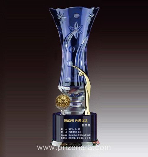 크리스탈트로피G305