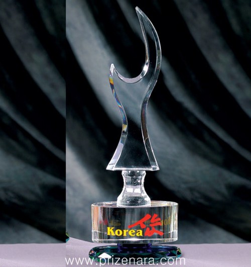 크리스탈트로피G207